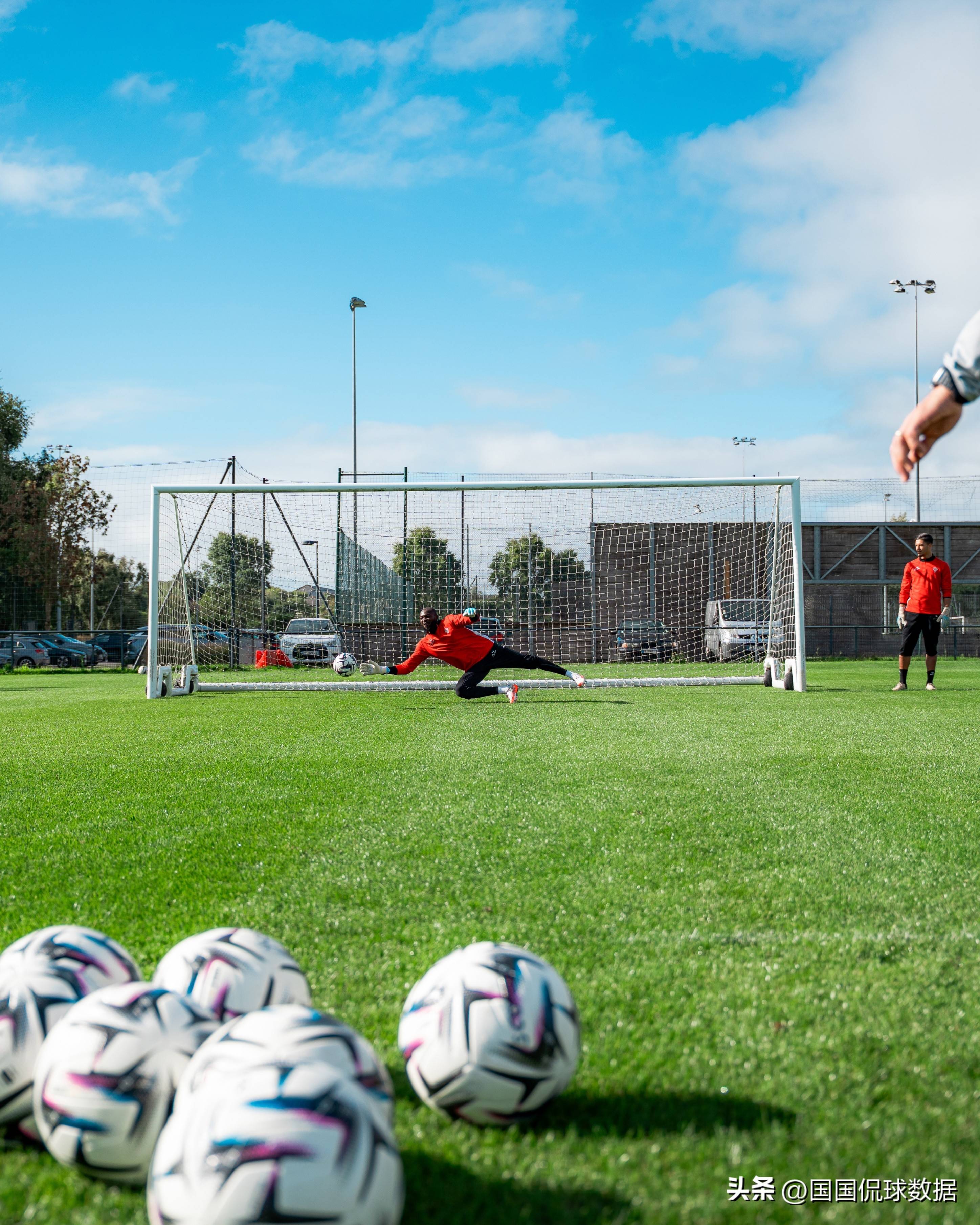 赛地聚焦——法甲今夜热度飙升;巴黎圣日耳曼调整名单;气氛紧张;赛程密集仍需轮换的简单介绍 赛地聚焦——法甲今夜热度飙升;巴黎圣日耳曼调整名单;气氛紧张;赛程密集仍需轮换的简单介绍